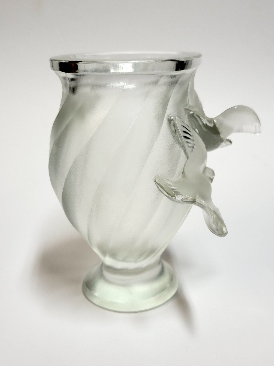 Marie-claude LALIQUE, vase "Rosine" en verre opalescent.-photo-2