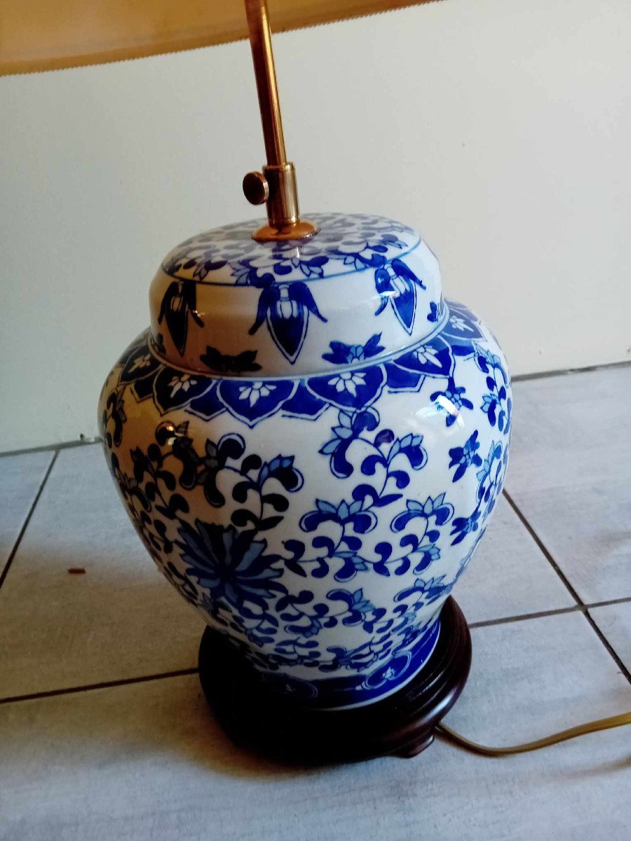 Chinese White Blue Porcelain Living Room Lamp 1st Half Of The 20th Century-photo-3