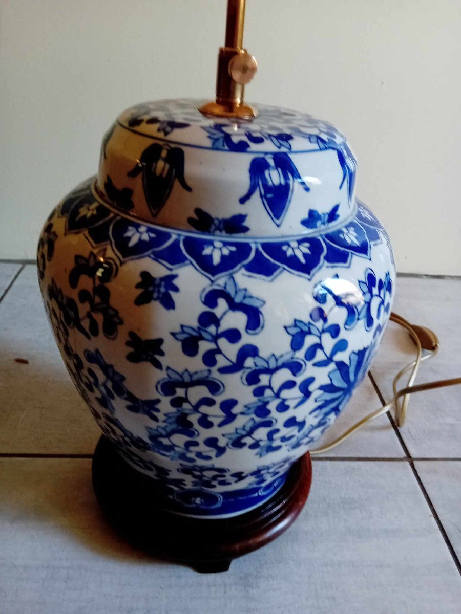 Chinese White Blue Porcelain Living Room Lamp 1st Half Of The 20th Century-photo-4