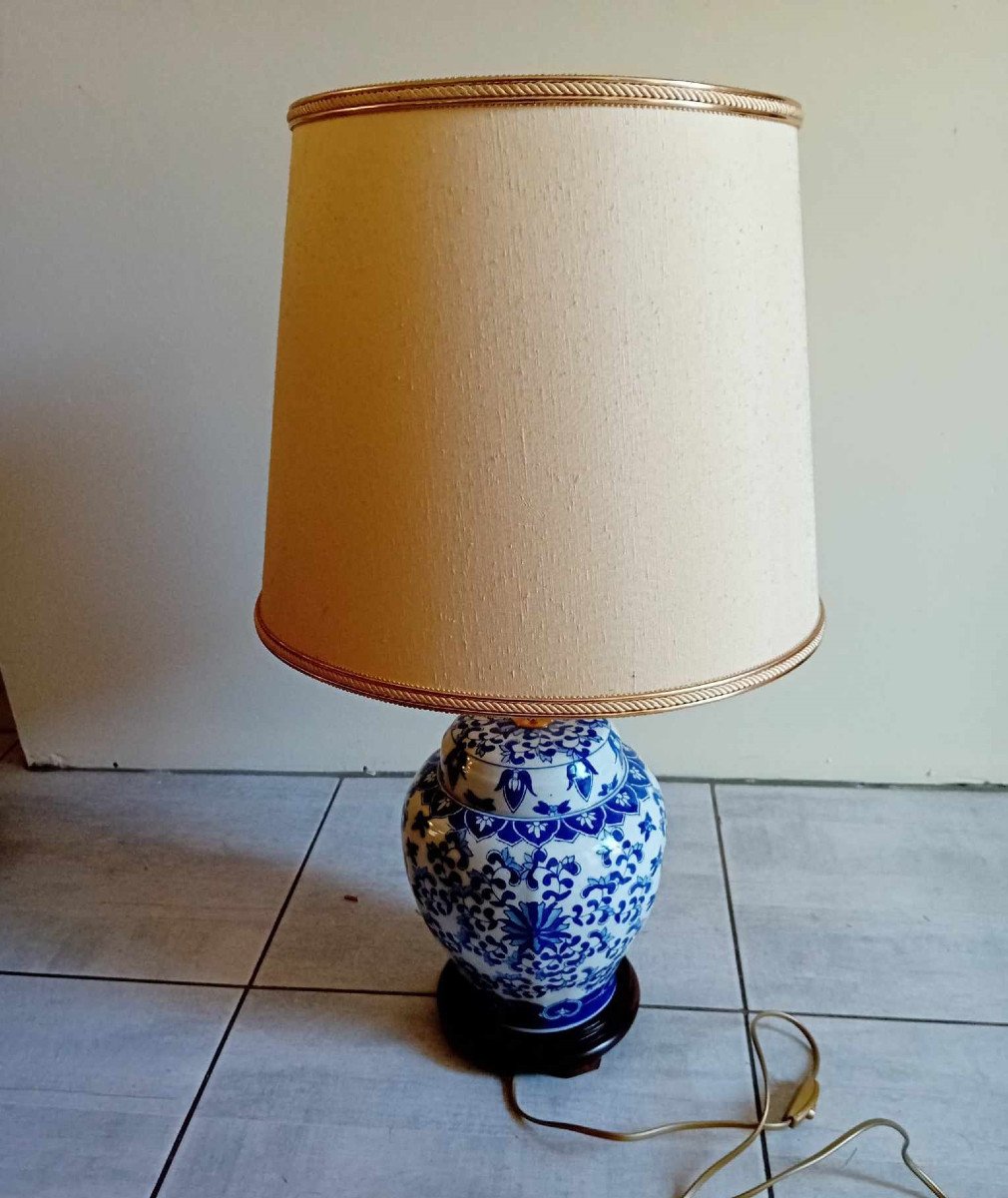Chinese White Blue Porcelain Living Room Lamp 1st Half Of The 20th Century