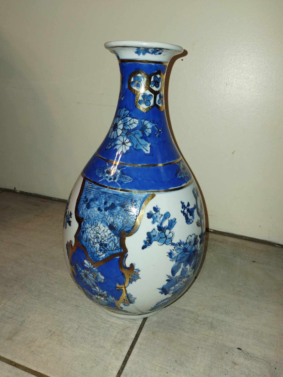 Vase Porcelaine Blanc Et Bleu Japon 20ème Siècle