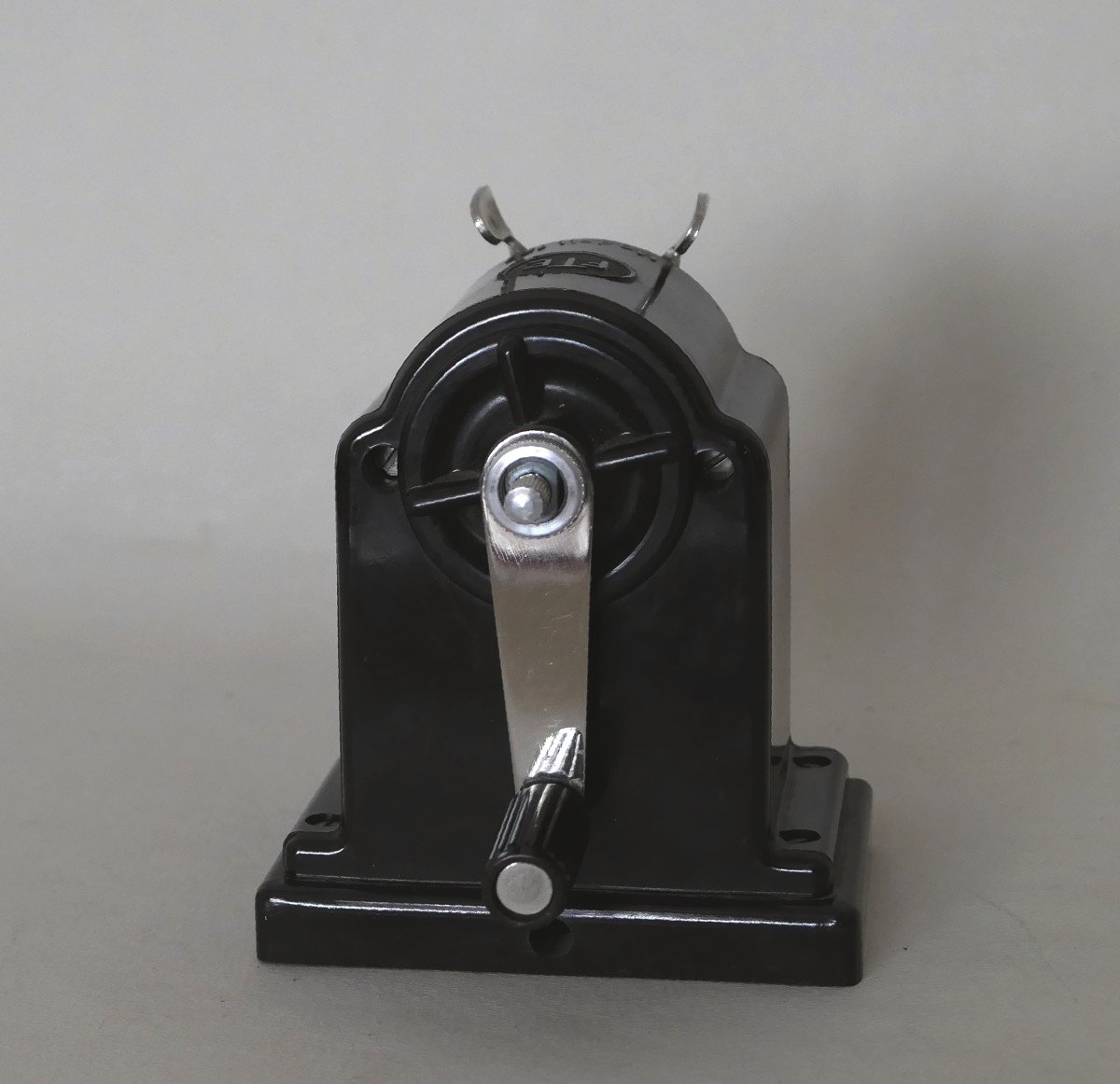 Bakelite Pencil Sharpener-photo-4