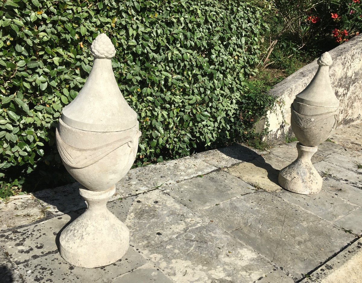 Pair Of 18th Century Stone Covered Pots-photo-3