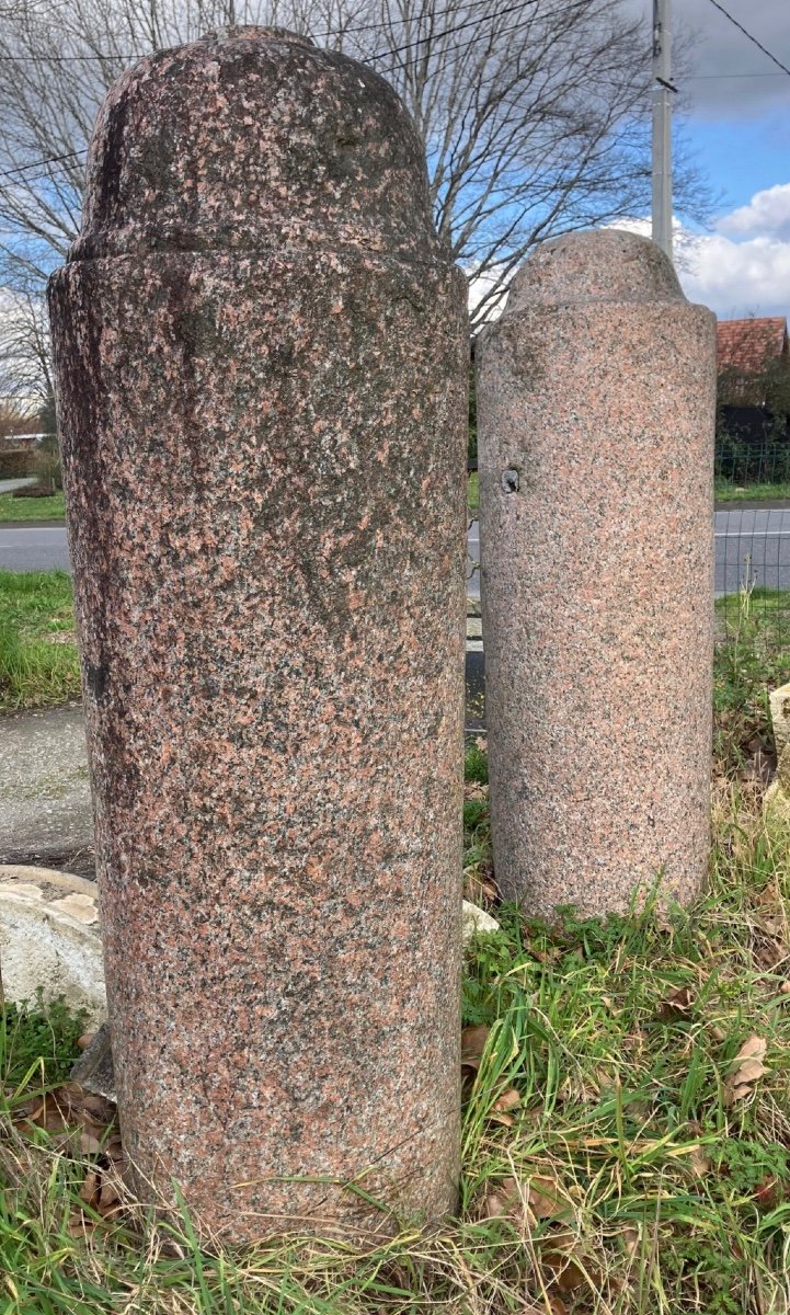 Pair Of Large Pink Granite Bollards, 18th Or 19th Century 