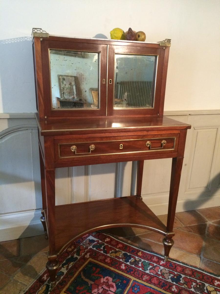 Bonheur Du Jour In Mahogany Veneer Late Eighteenth Early Nineteenth