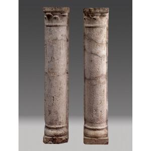 Paire De Colonnes Romanes En Marbre Italie, 13e/14e Siècle Marbre 86 X 16 X 13 Cm 33 3/4 X 6 1/