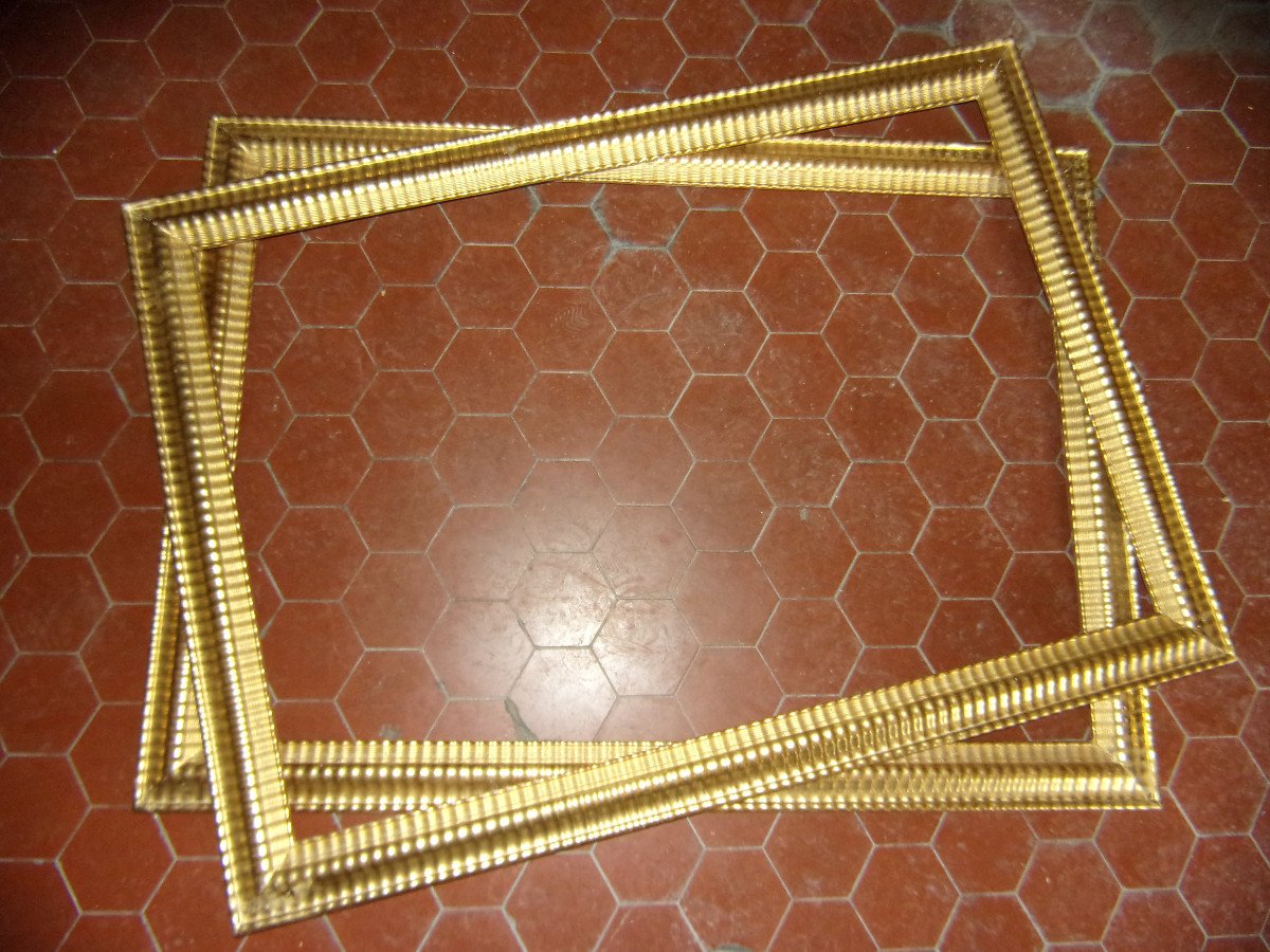 Large Pair Of 19th Century Frames, In Gilded Wood.