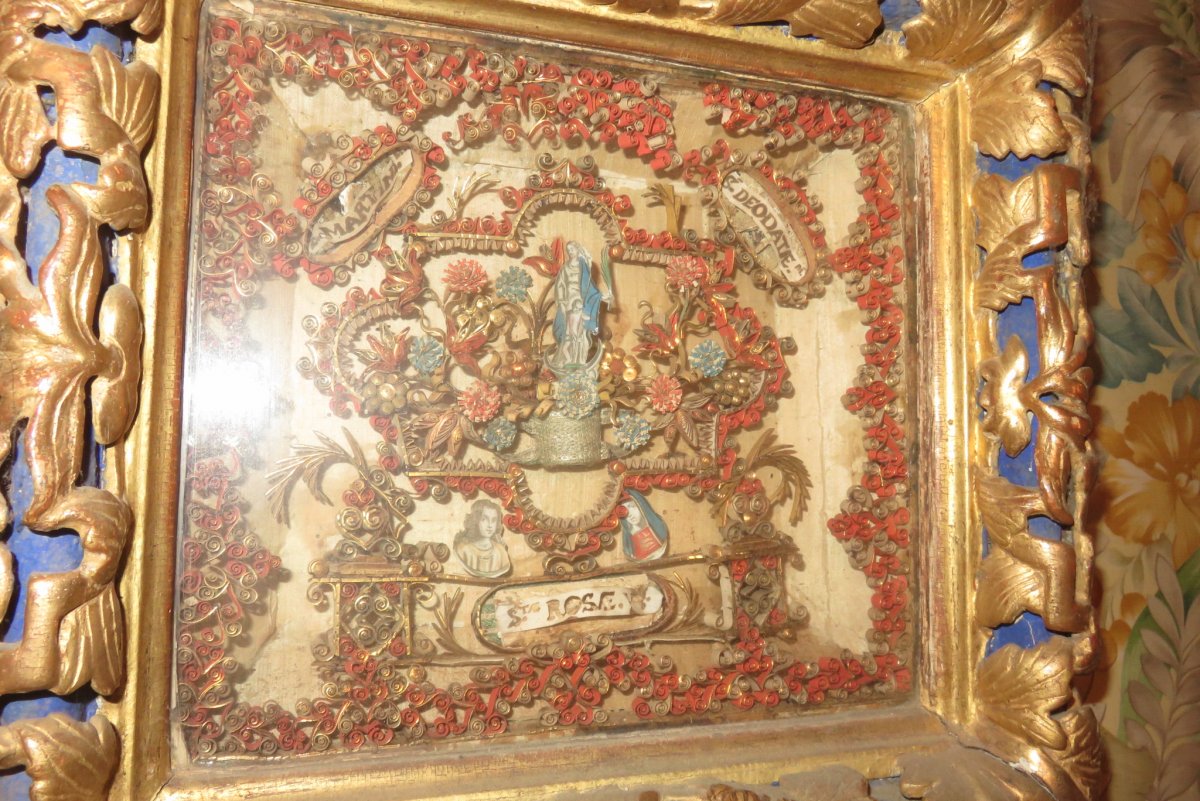 A Reliquary Frame 18th Time, In Golden Wood.-photo-2