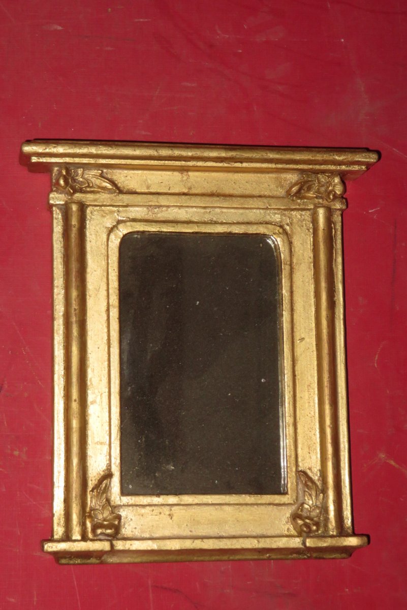 Petit Miroir  En Bois Doré , époque  19ème.
