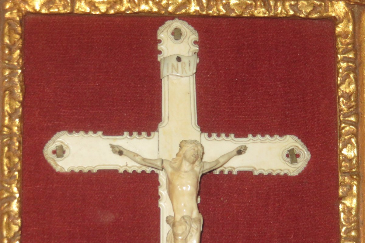 Christ Et Croix En Ivoire Sculpté, époque 19ème.-photo-1