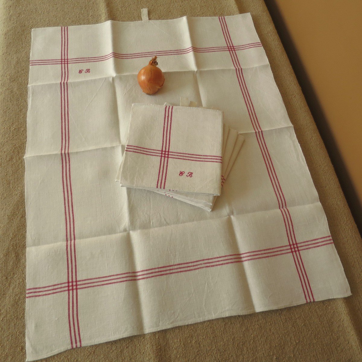 6 Linen Tea Towels With Red Batten Monogramming Cb-photo-2