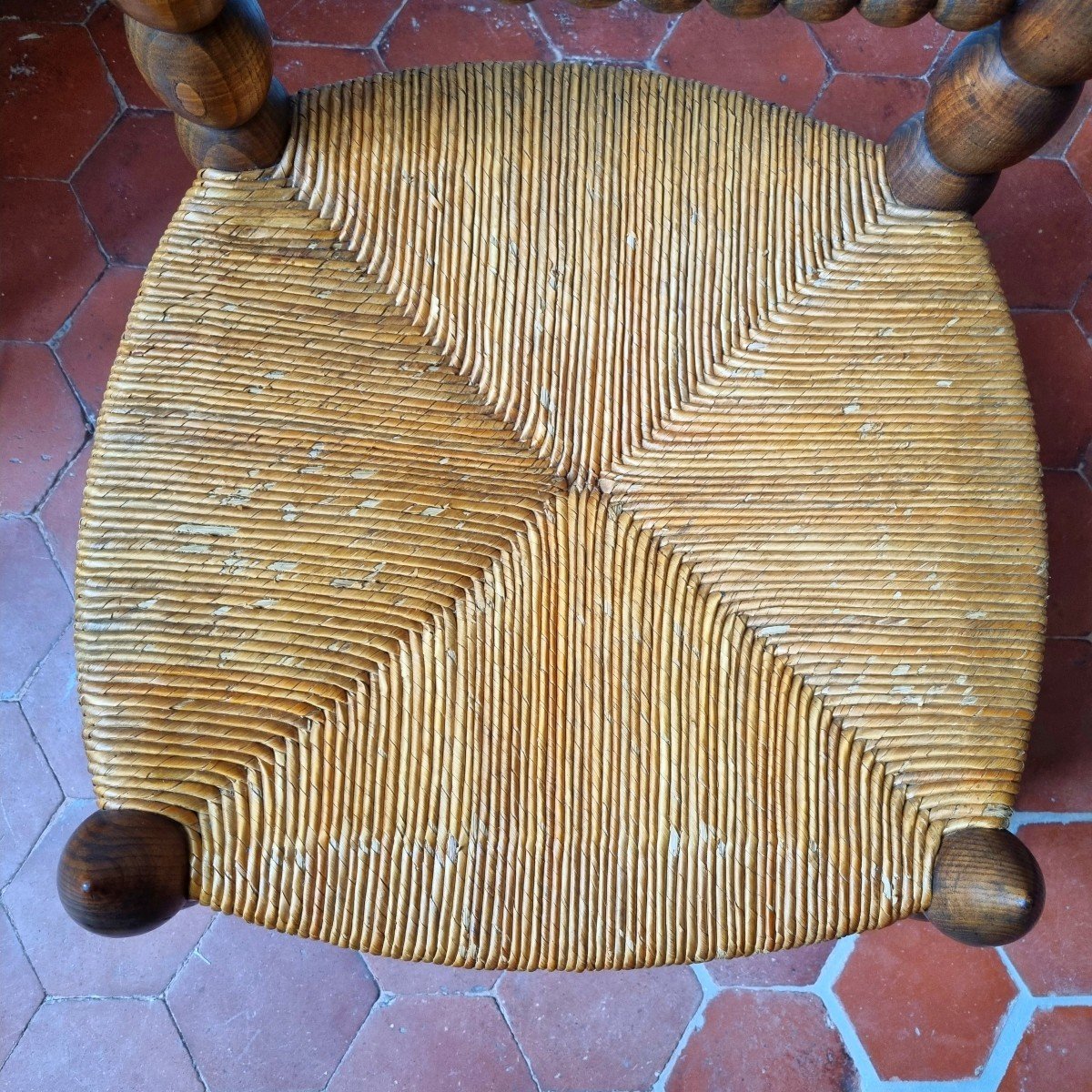 Chaise paillée de cheminée en bois tourné, circa 1950-photo-1