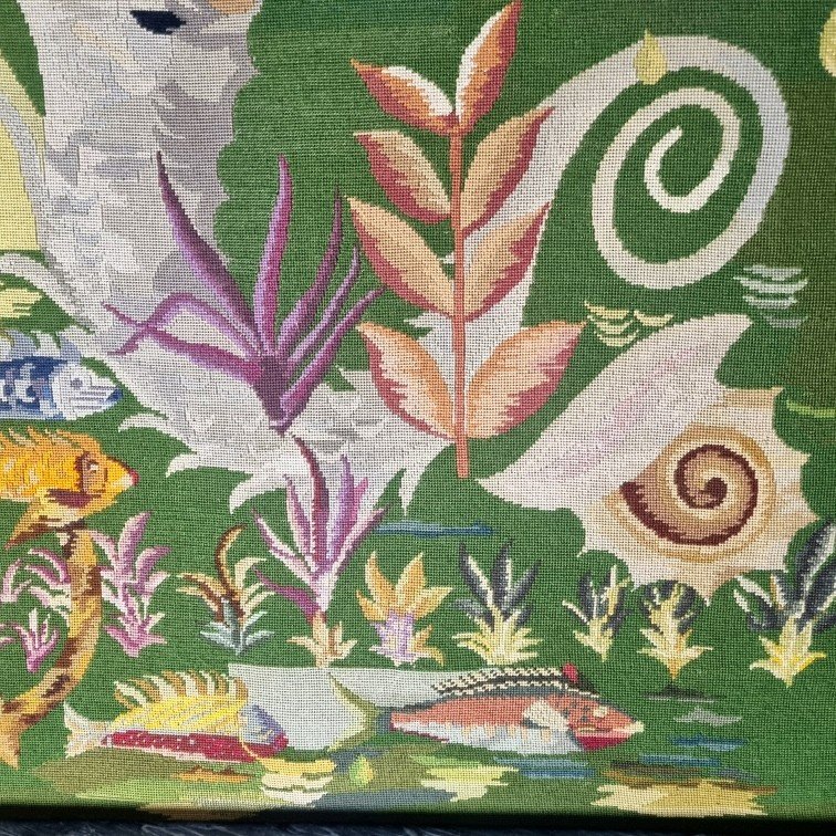 Tapisserie à l'hippocampe sur fond vert, circa 1950-photo-2