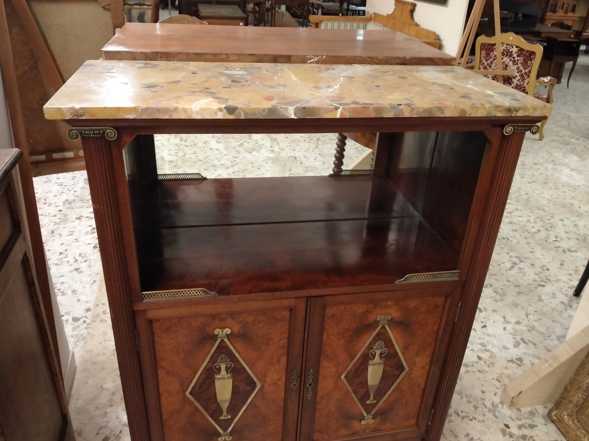 Buffet En Acajou Des Années 1800 De Style Louis XVI Avec Marbre Et Miroir-photo-3