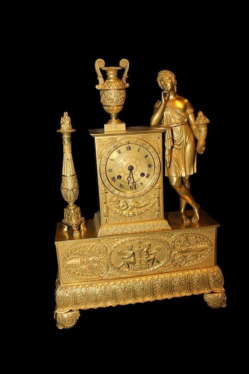 Horloge De Table Française En Bronze Du XIXe Siècle Représentant Prométhée