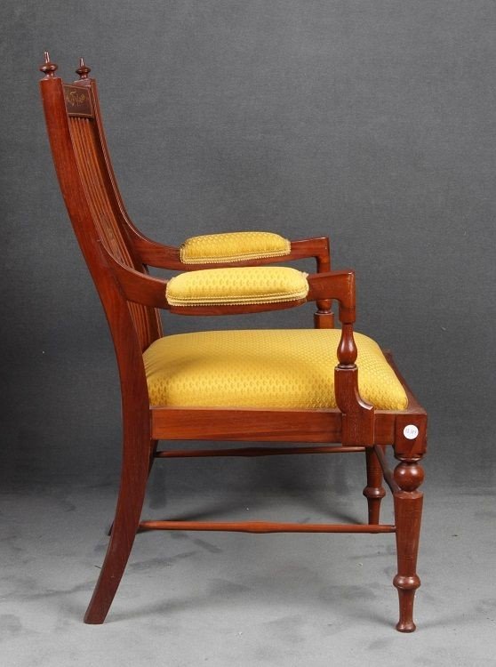 English Armchair From The Mid-1800s, In Victorian Style, In Mahogany Wood. It Features An Inlay-photo-2