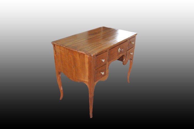 Late 18th-century Transitional Walnut Writing Desk With A Rustic And Solid Character-photo-3