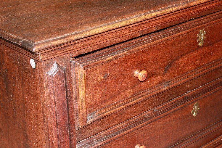 Italian Walnut Chest Of Drawers From The Late 17th To Early 18th Century-photo-4