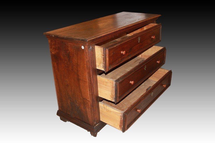 Italian Walnut Chest Of Drawers From The Late 17th To Early 18th Century-photo-3