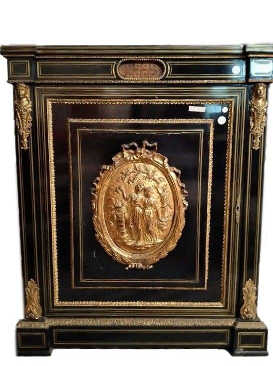 Riche enfilade Buffet Des Années 1800 De Style Boulle Avec De Beaux Bronzes