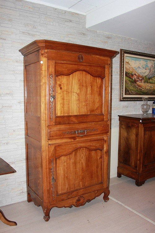 Commode Française Du XIXe Siècle En Bois De Cerisier Avec 1 Tiroir Et 2 Portes-photo-2