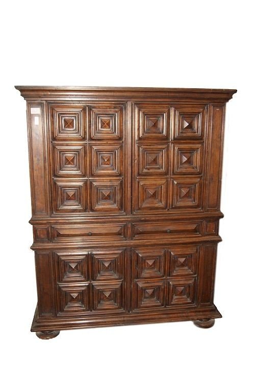 Italian Sideboard From 1900 In Renaissance Style