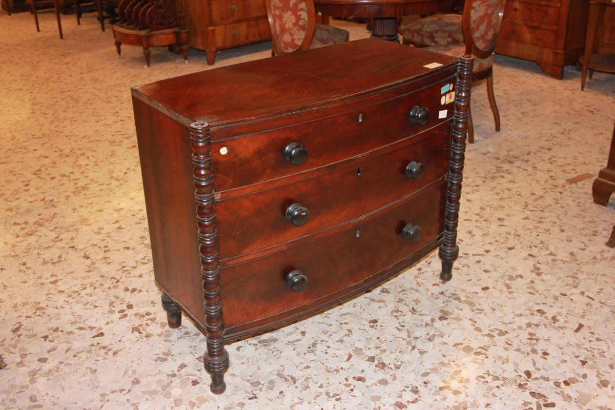 Petite Commode De Style Régence De La Première Moitié Du XIXe Siècle En Bois d'Acajou-photo-2