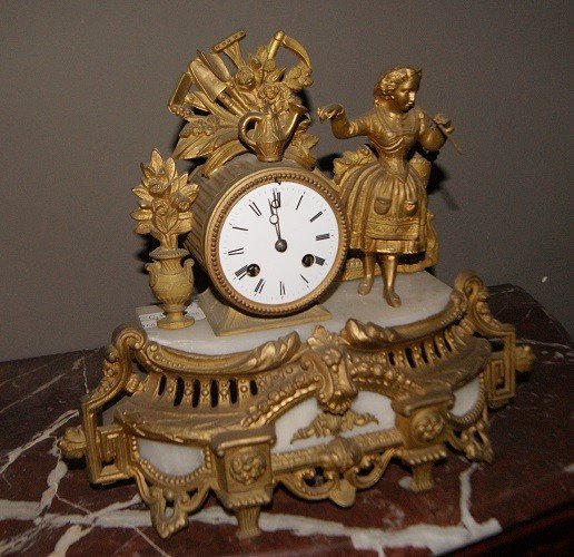 French Table Clock From The Second Half Of The 19th Century In Gilded Metal With A Marble Top-photo-1