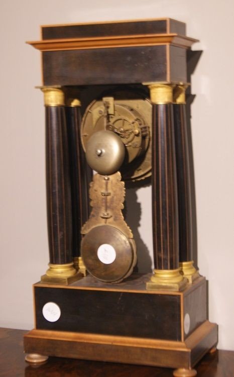 French Clock From The Mid-1800s, Charles X Style, In Boxwood And Ebonized Wood. It Features Ric-photo-3