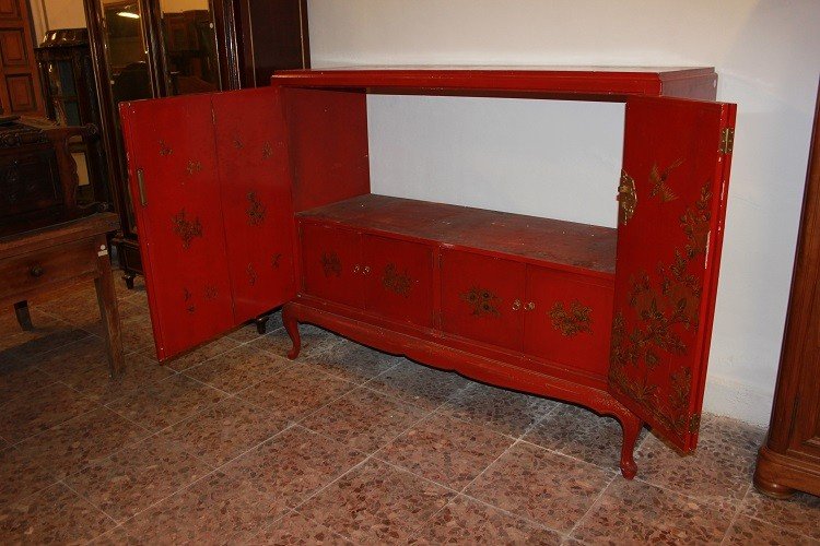 Chinese Sideboard From The First Half Of The 1900s, Lacquered Wood In Red Embellished -photo-7