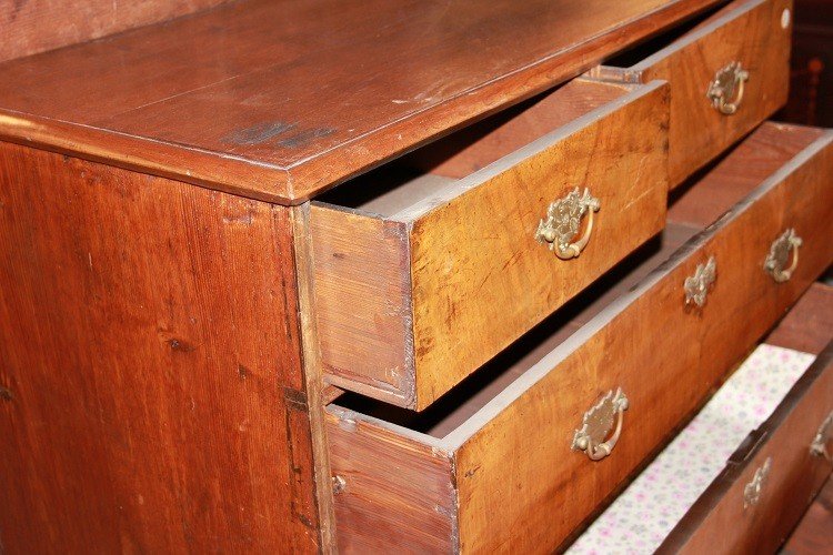 Small English Chest Of Drawers From The Second Half Of The 18th Century, Queen Anne Style-photo-1