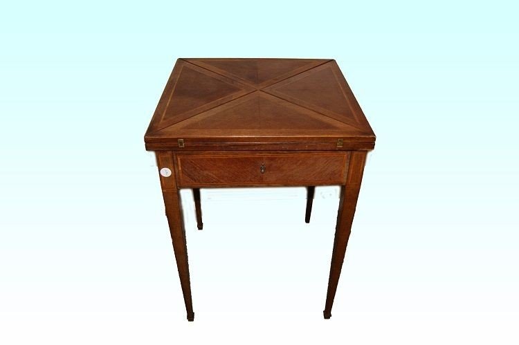 English Games Table From The Second Half Of The 1800s, Victorian Style, In Mahogany Wood