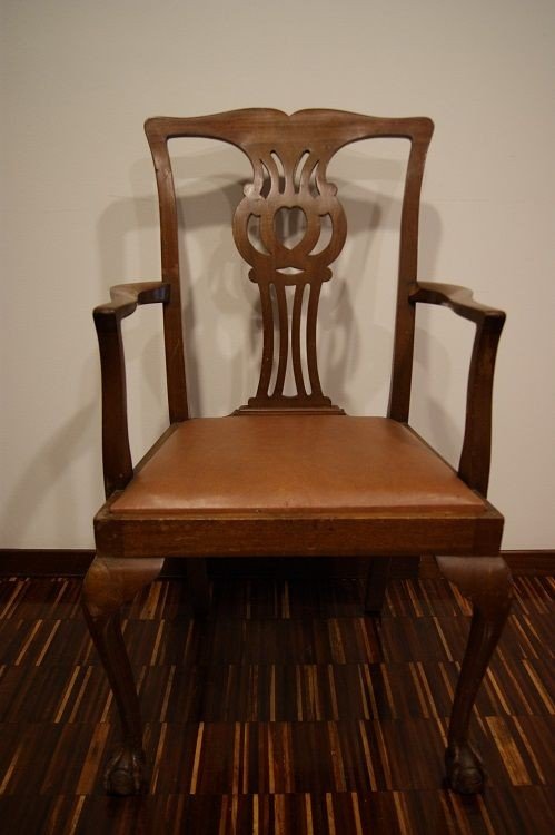 Group Of 2 English Head Chairs From The Early 1900s In Chippendale Style, Made Of Mahogany Wood-photo-3