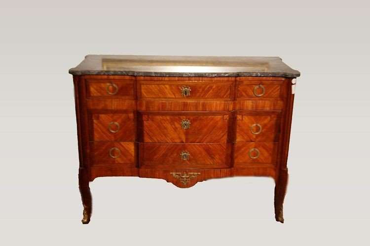 French Chest Of Drawers From The Mid-1800s, Transition Style, In Mahogany And Rosewood