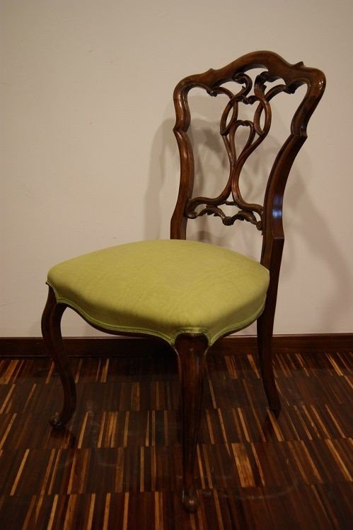  Group Of 4 French Chairs From The Mid-1800s, Louis Philippe Style, In Walnut Wood