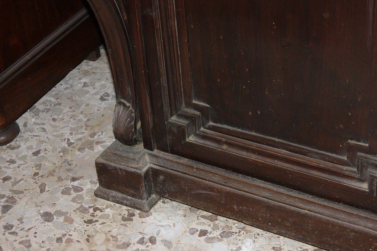 Large Italian Sideboard From The Second Half Of The 1800s, Renaissance Style, In Walnut Wood-photo-4