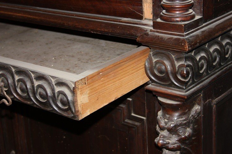 Large Italian Sideboard From The Second Half Of The 1800s, Renaissance Style, In Walnut Wood-photo-2