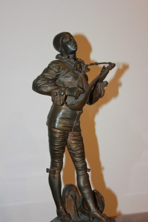 Small French Bronze Sculpture From The Second Half Of The 1800s Depicting Pierrot With A Guitar-photo-4