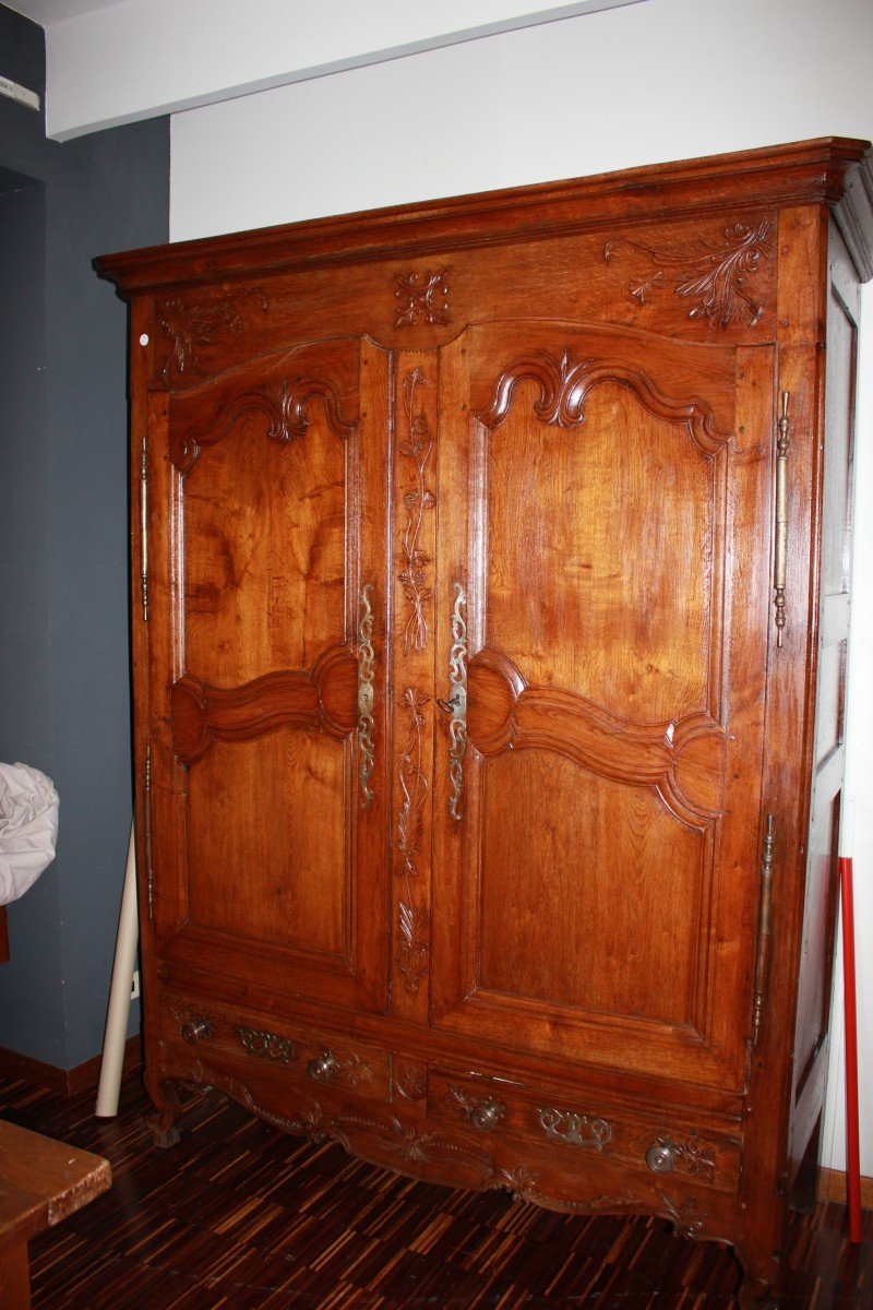 Armoire Bretonne Française De La Fin Des Années 1700 En Bois De Chêne