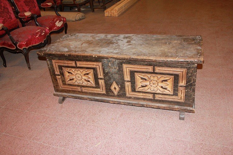 Small Italian Tyrolean Chest From The 19th Century With Internal Drawer-photo-2
