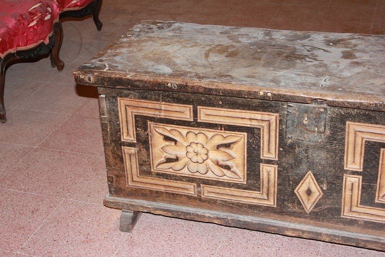 Small Italian Tyrolean Chest From The 19th Century With Internal Drawer-photo-3