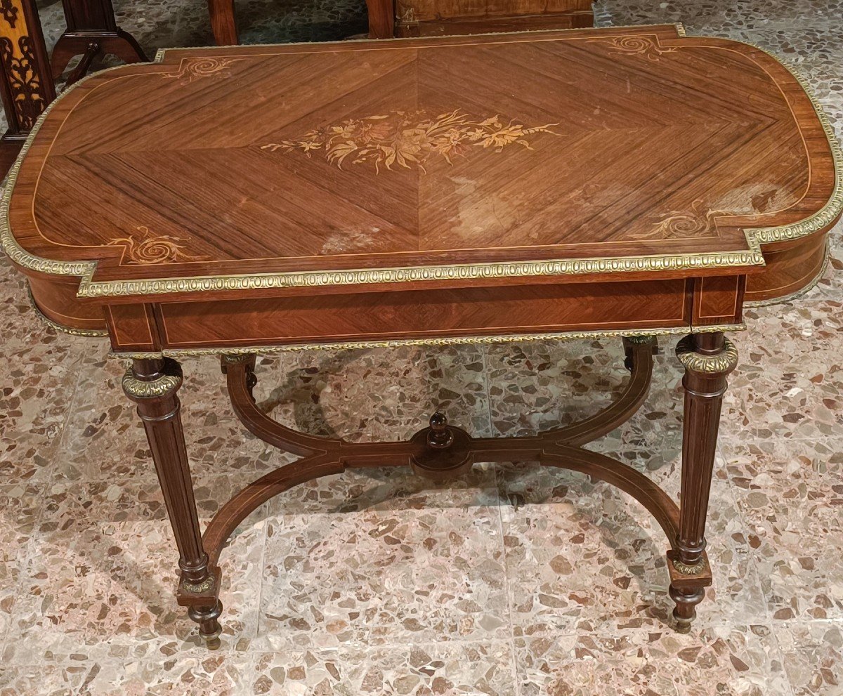 Table à écrire En Palissandre De La Fin Du 19ème Siècle De Style Louis XVI-photo-3