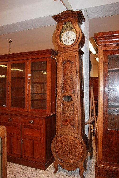 Antique French Column Clock From The 1700s Provençal Style In Walnut Wood