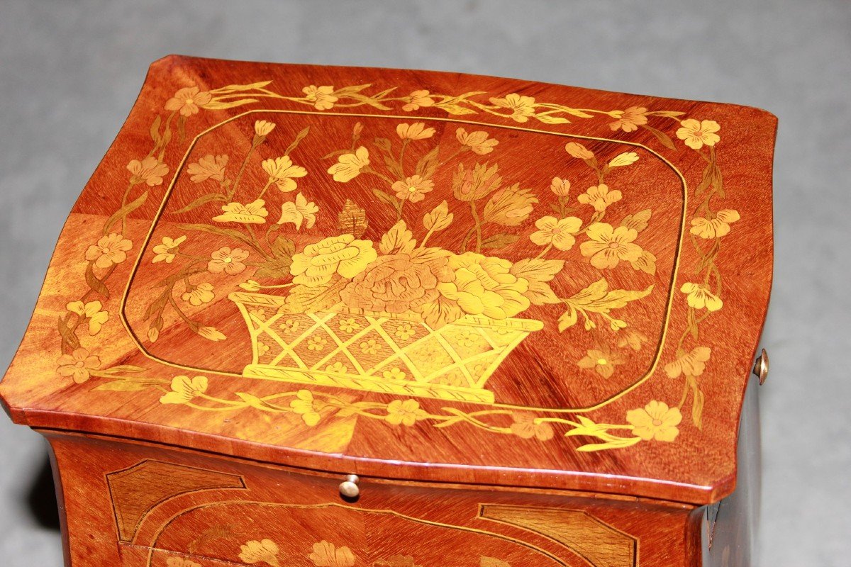 Table De Chevet Française Du XIXe Siècle, Richement Incrustée En Bois De Rose, Style Louis XV-photo-3