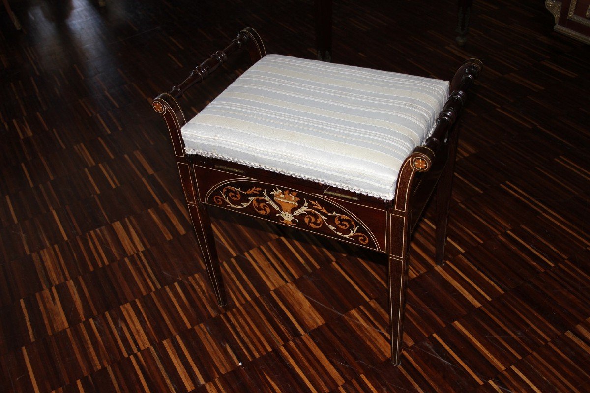 Victorian Style English Bedroom Pouffe Stool From The 1800s-photo-2