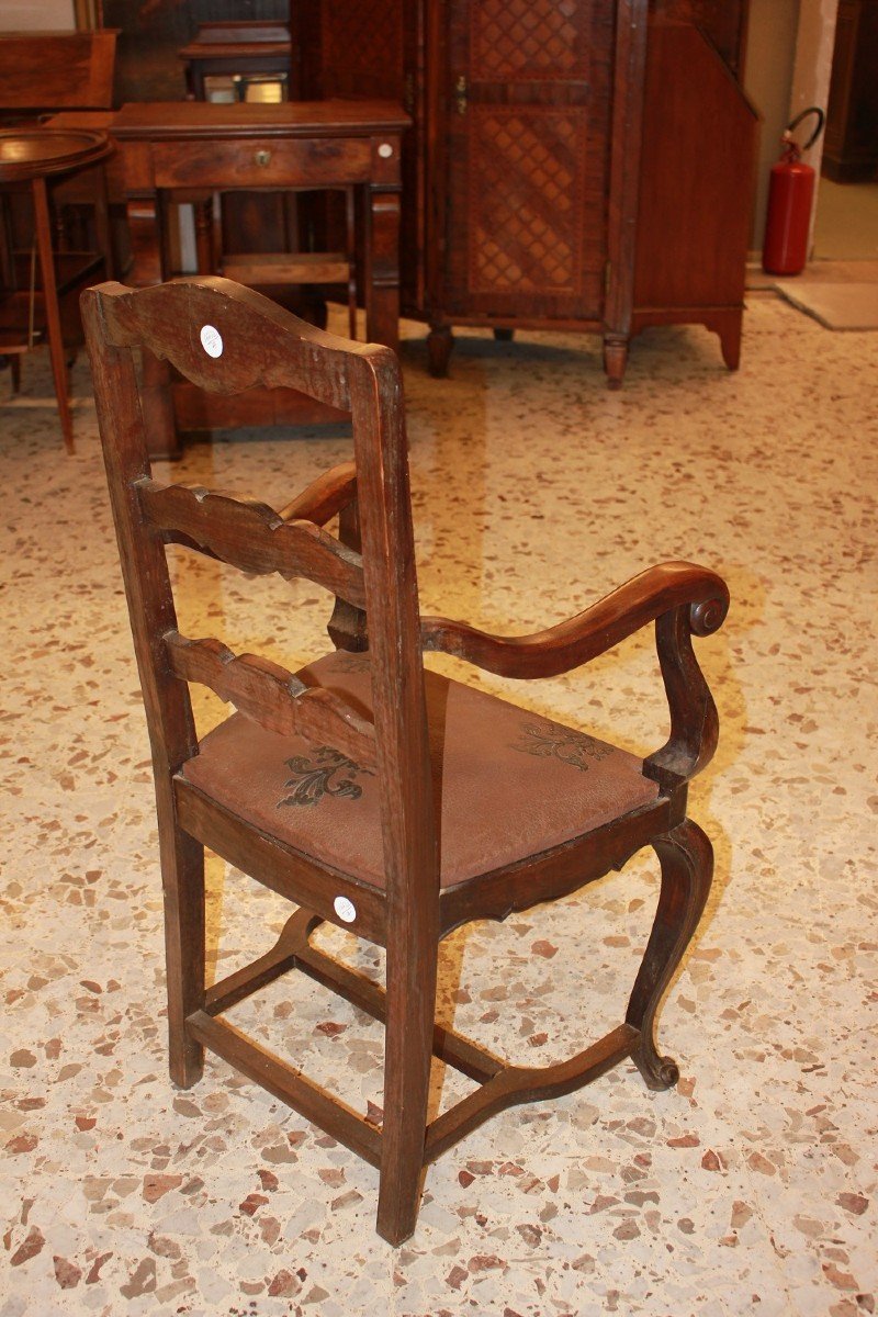 Set Of 8 French Chairs In Provençal Style With Embossed Leather Seats-photo-1