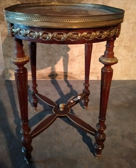 Petite Table Louis XVI En Marbre Rouge Français Et Bronzes-photo-1
