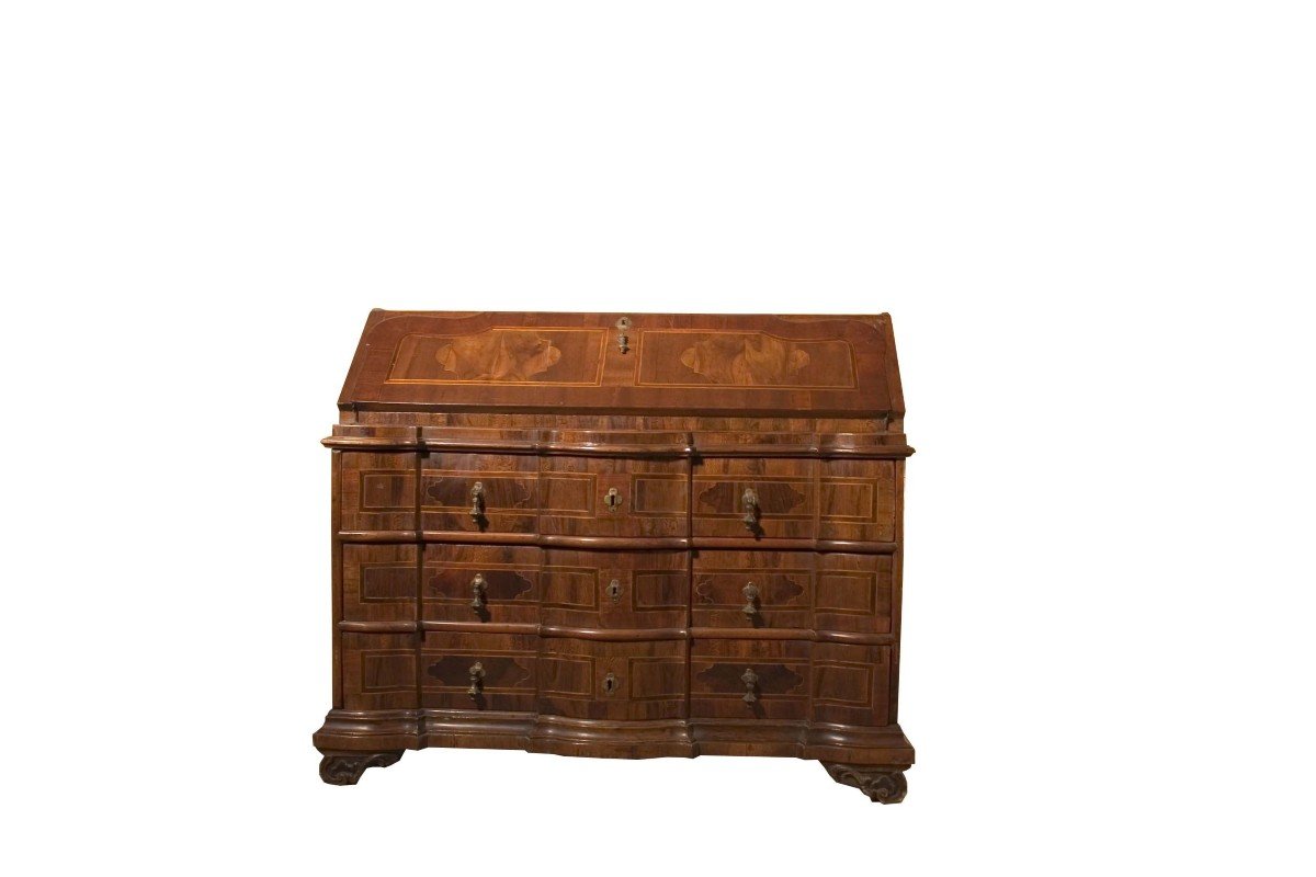 Commode Italienne Antique Des Années 1700 En Noyer Et Racine De Noyer Avec Abattant