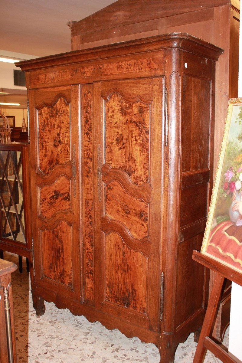 Small Provençal Wardrobe From The 1700s In Walnut And Ash Wood