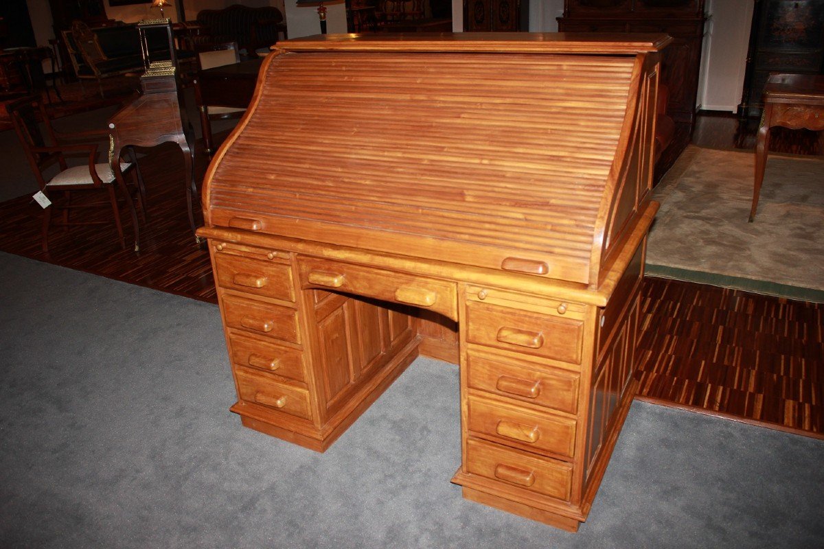 Early 20th Century American Rolltop Desk In Walnut Wood-photo-4